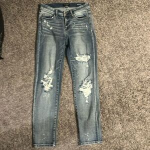 Judy Blue Mid Rise Boyfriend Fit Distressed Size 7/28